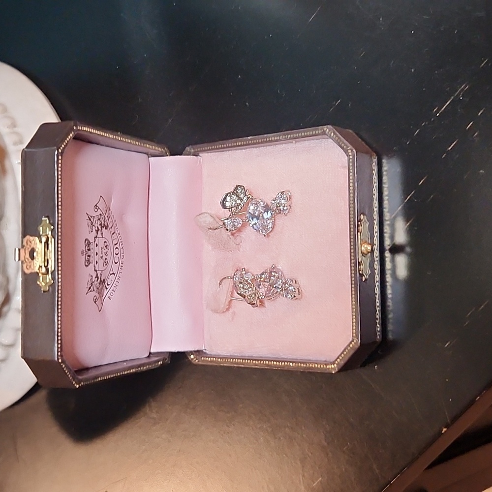 Vintage JUICY COUTURE Platinum Plated Earrings CZ Drops w Butterflies